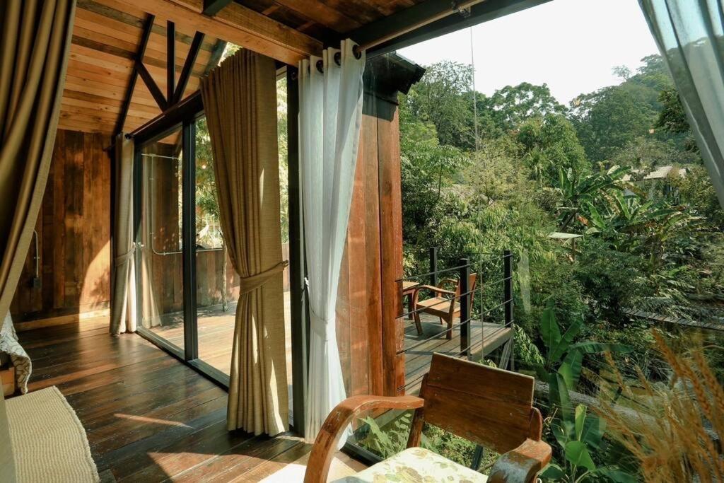 Wilderness Treehouse Villa Doi Saket Exterior photo