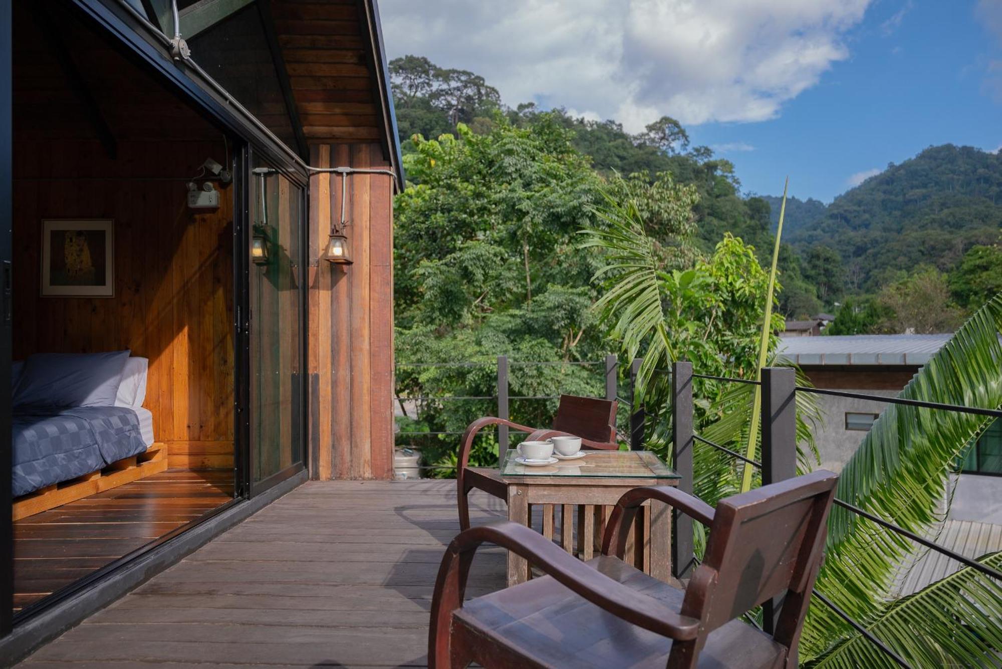 Wilderness Treehouse Villa Doi Saket Exterior photo