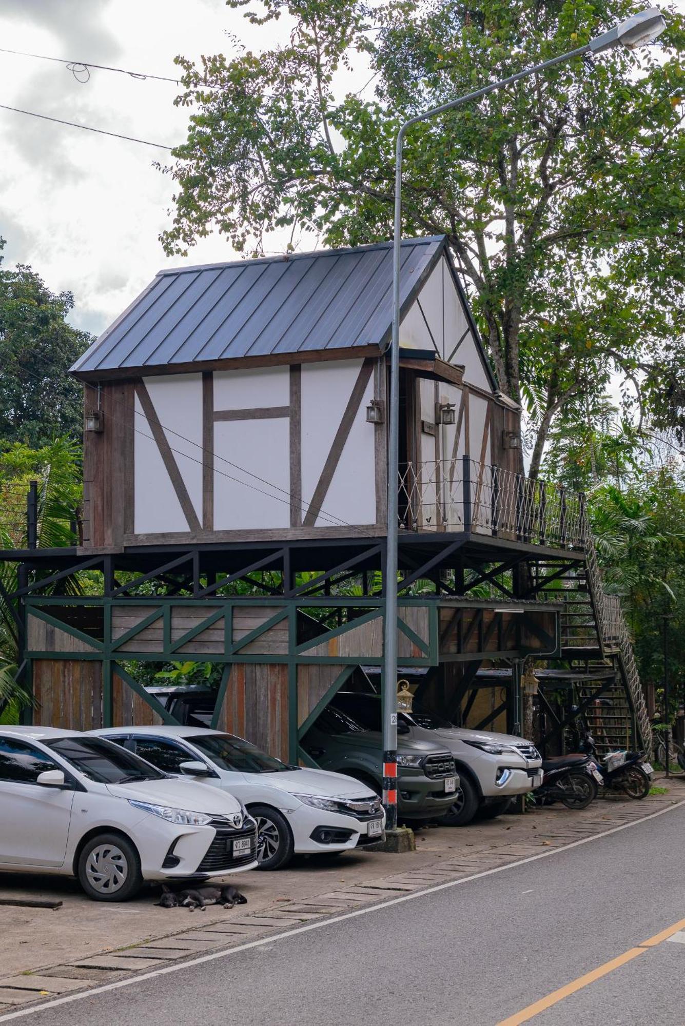 Wilderness Treehouse Villa Doi Saket Exterior photo