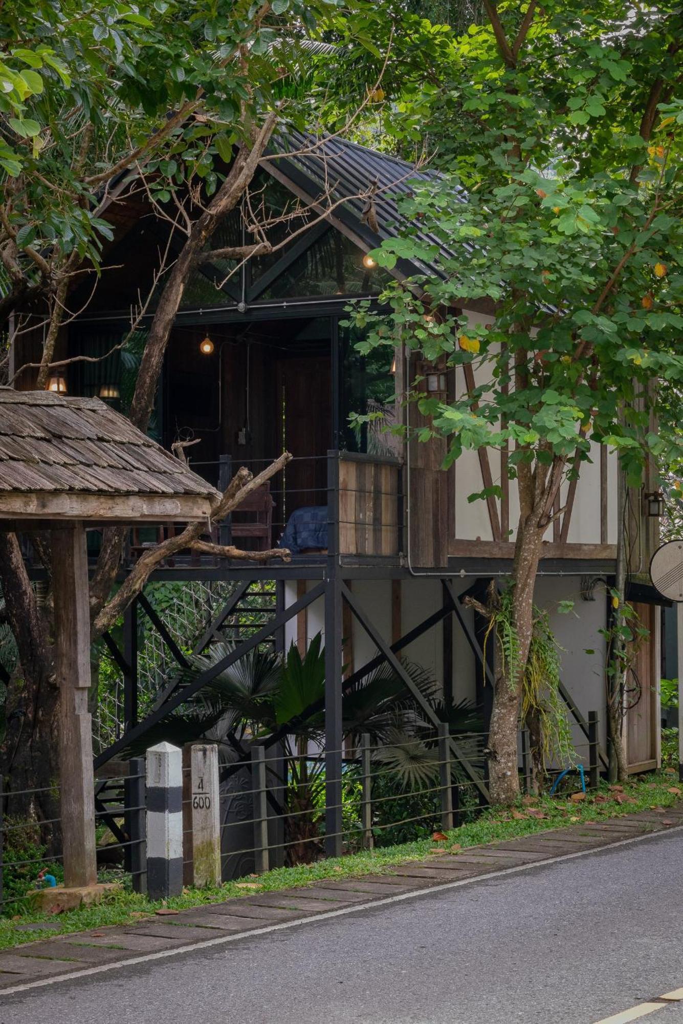 Wilderness Treehouse Villa Doi Saket Exterior photo