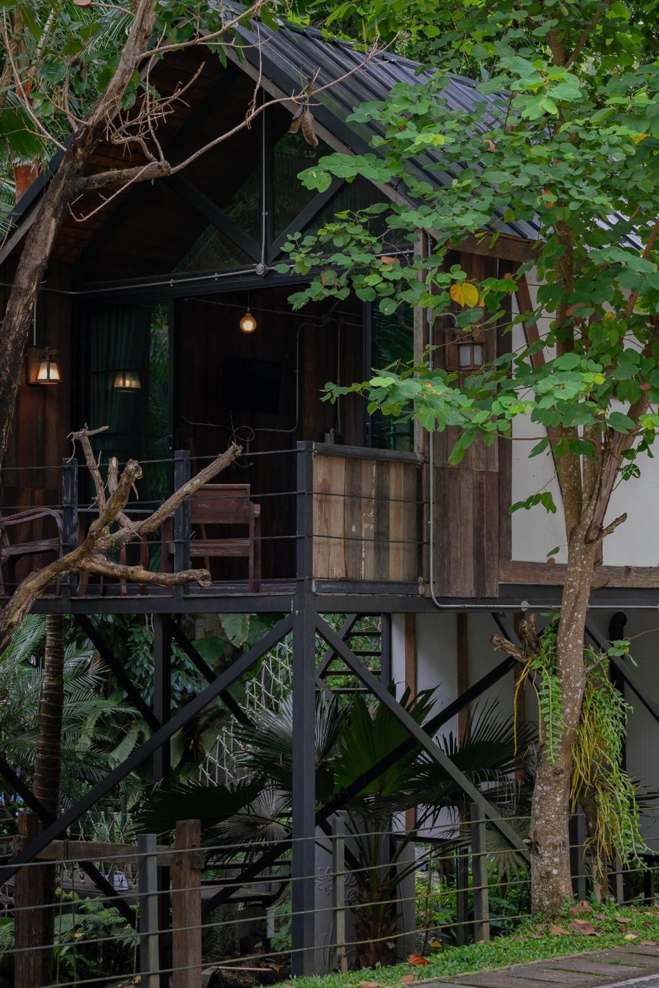 Wilderness Treehouse Villa Doi Saket Exterior photo